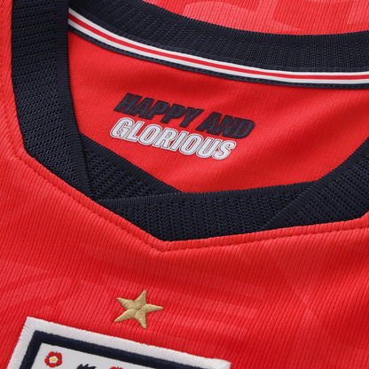Happy and Glorious Collar Detail